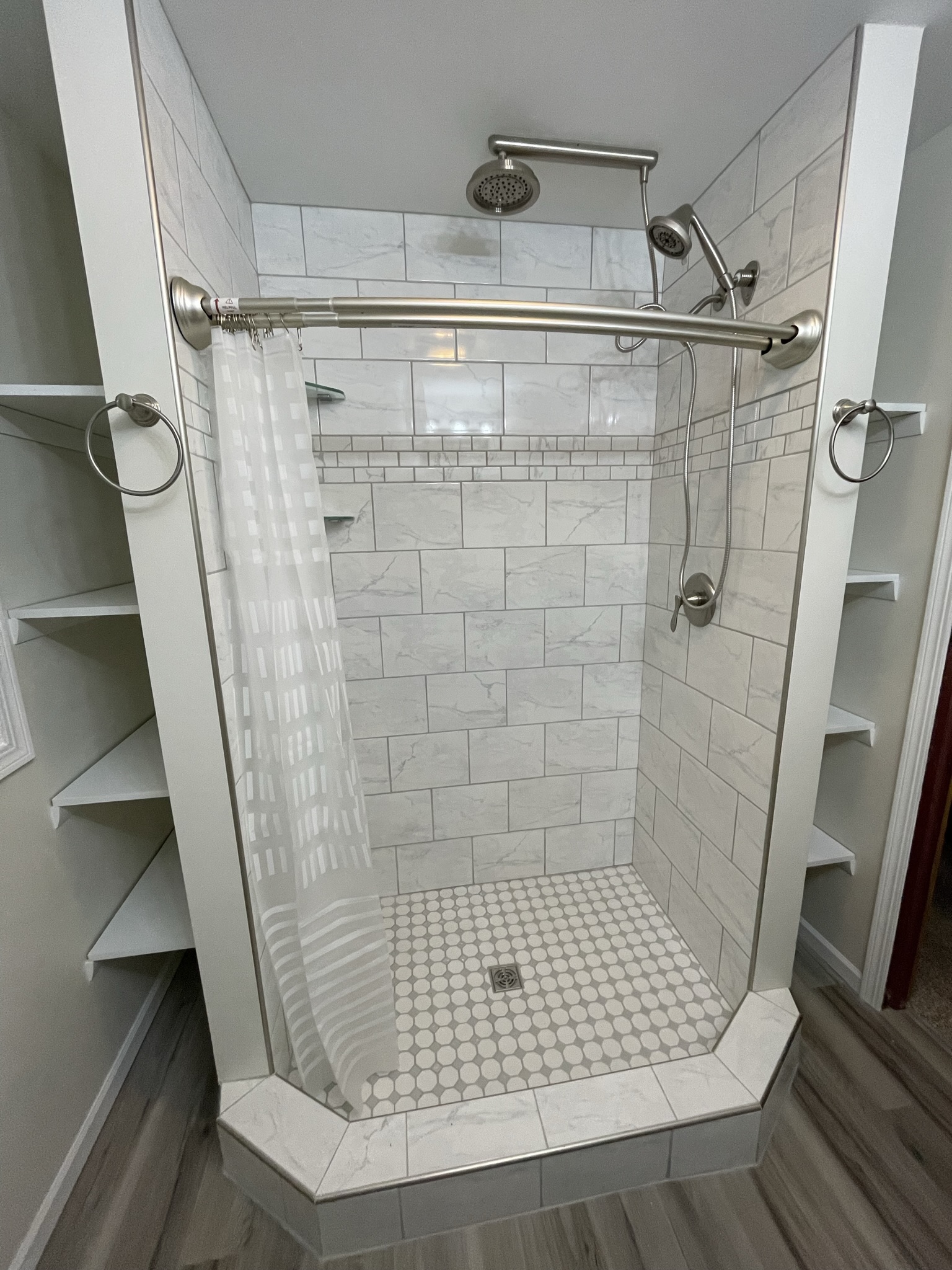 Luxury bathroom remodel near Bourbonnais